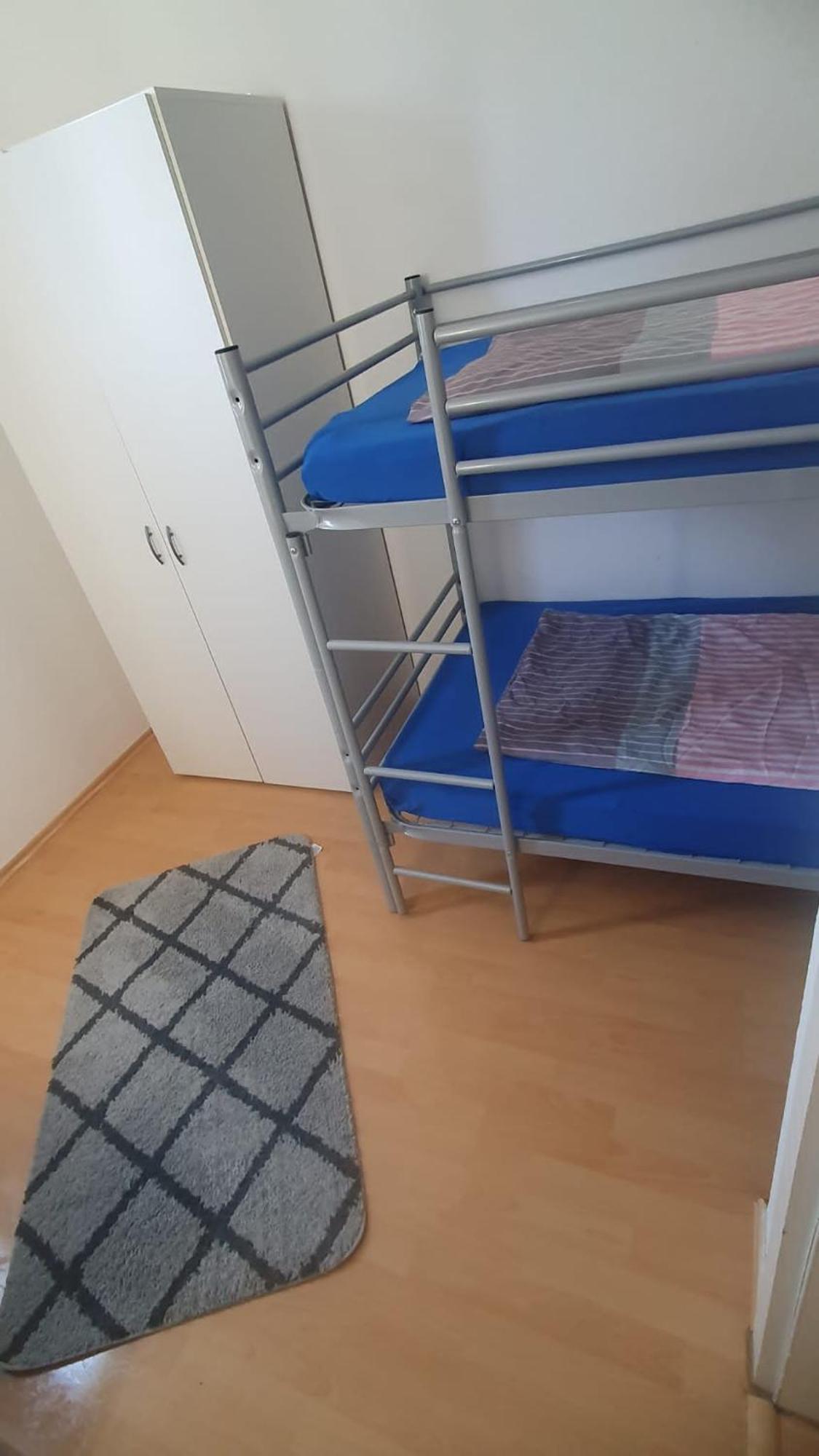 Monteur Wohnung 11 ピルマゼンス エクステリア 写真